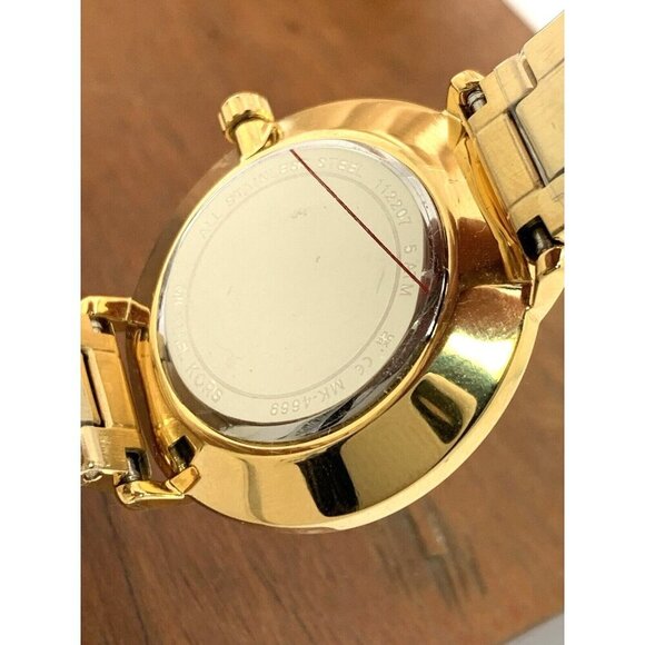 Michael Kors Women's Watch MK1065SET Quartz Mother of Pearl Dial Gold St… - Picture 7 of 14